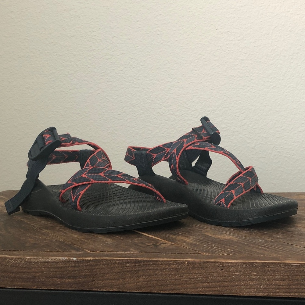 Chaco Navy Blue and Red/Pink Strappy Women's Outdoor Sandals